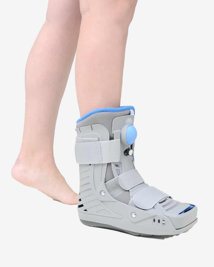 Walking Boot vs Ankle Brace: What’s the Difference?