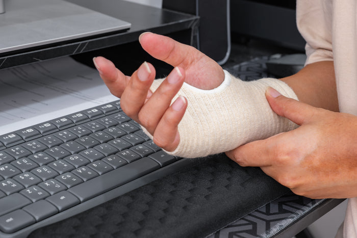 Should You Wear a Wrist Brace at Night for Carpal Tunnel?