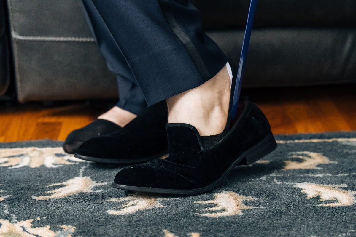 How Can a Shoehorn Make Footwear Easier to Put On?