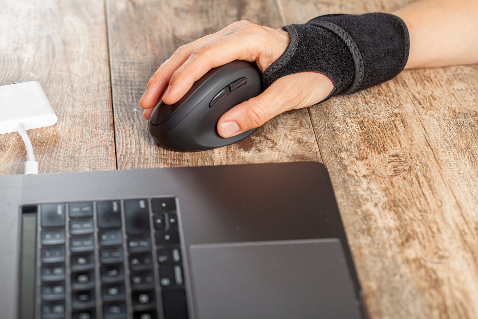 Wrist Support vs Wrist & Thumb Brace: What Is the Difference?